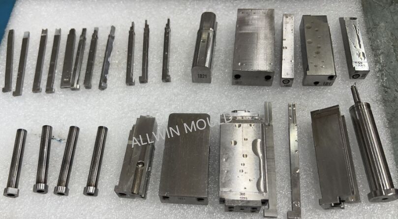 Moulage par injection de prototypes rapides de précision, pièces de prototypage en plastique