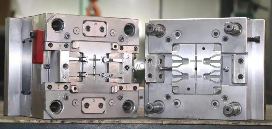 Spritzgussteile aus Kunststoff Werkzeuge Niedrigvolumen 5-Achsen CNC-Bearbeitung