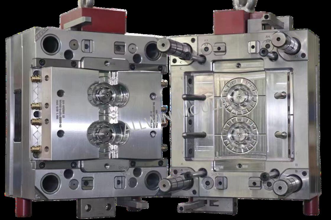 Parties de moulage par injection en plastique à faible volume pour la fabrication de bandes automobiles