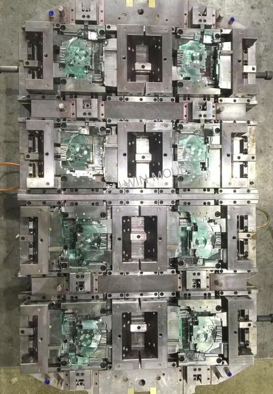 AUDI E Schlossabdeckung 2K Auto-Spritzgießen Double Shot Molding PST Heißkanalsystem